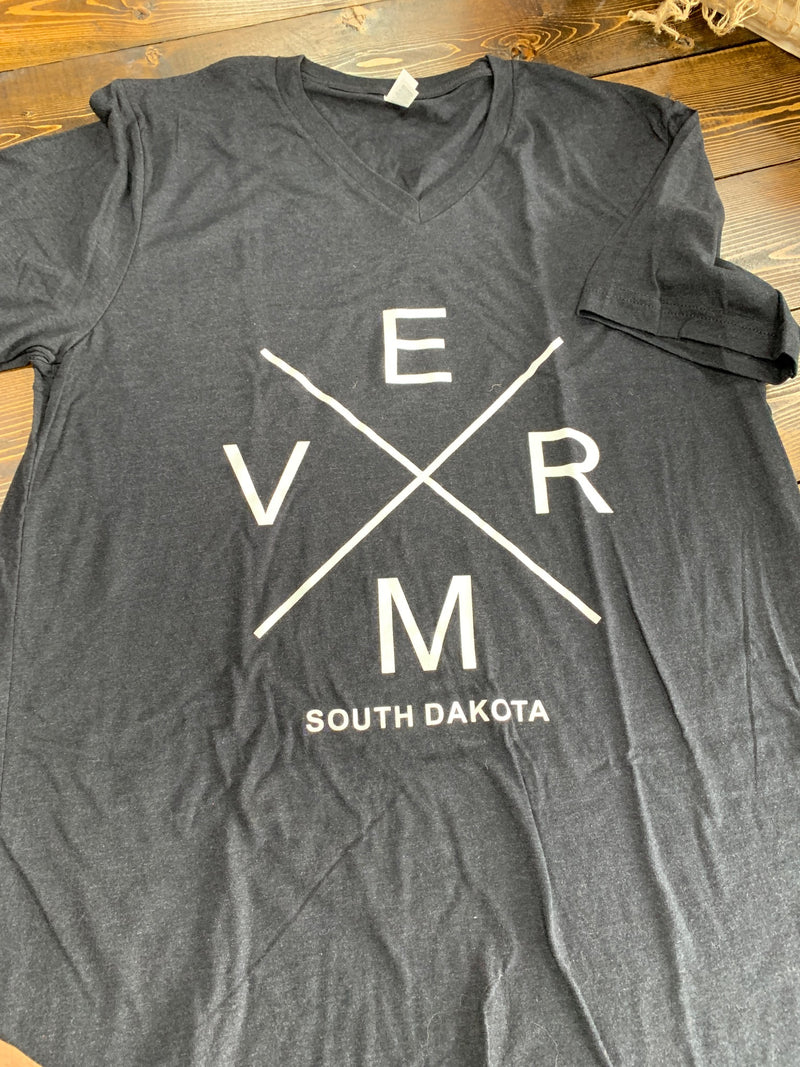 Short sleeved V.E.R.M Bella gray v-neck T with white  - L